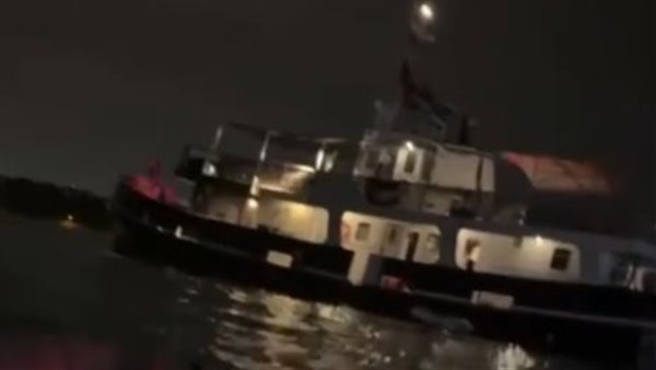 استهداف سفينة أسطول