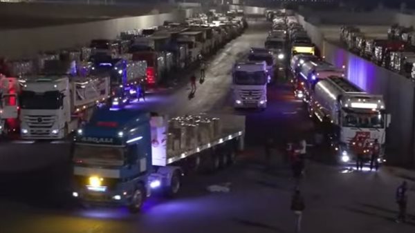 القافلة الإنسانية