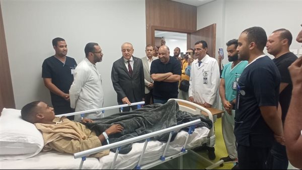 محافظ الأقصر يطمئن