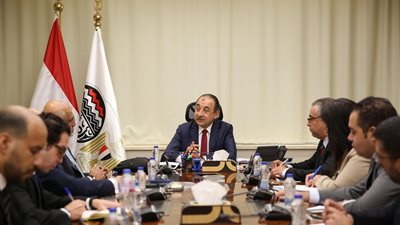 خلال لقاء مع وزير قطاع الأعمال.. البنك الدولي: نستعد لتقديم الدعم الفني للشركات التابعة لجذب الاستثمارات