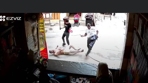 اعتداء على مالك مغسلة