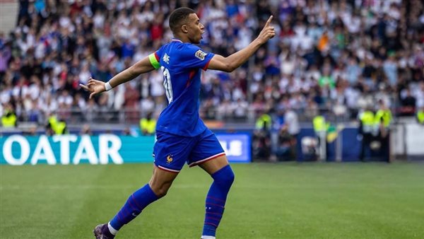 كيليان مبابي لاعب