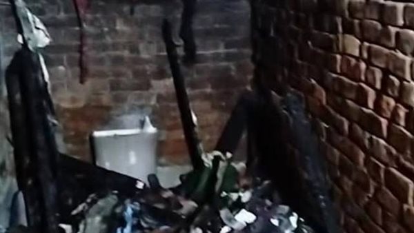 جانب من الحريق