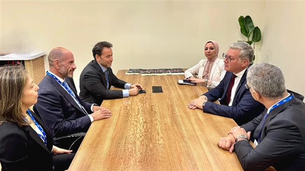  وزير البترول