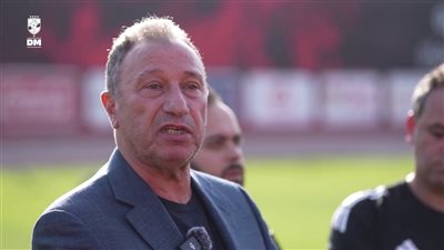 الخطيب لـ لاعبي الأهلي: احترموا الكيان.. الكرة مش أسماء بس