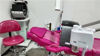 عمالة غير مؤهلة.. تشميع مركز علاج طبيعي يعمل دون ترخيص في البحيرة