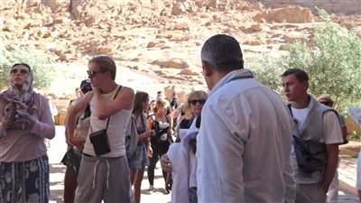 عودة الرحلات السياحية إلى دير سانت كاترين بعد توقف 20 يومًا