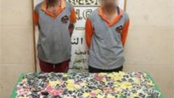 المتهمين والمضبوطات