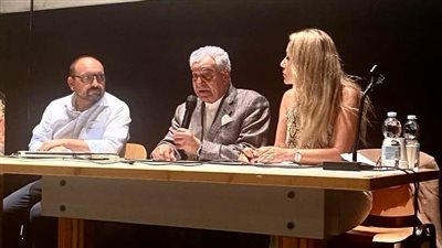 زاهي حواس يبهر إيطاليا ويعلن مواعيد افتتاح معرض كنوز الفراعنة | صور 