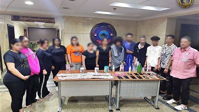 القبض على مدير نادٍ صحي و12 آخرين بتهمة ممارسة أعمال منافية للآداب في النزهة