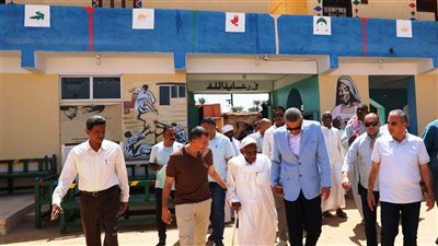 أهالي غرب سهيل بأسوان يشكرون الرئيس السيسي لإدراجها ضمن المبادرة الرئاسية حياة كريمة