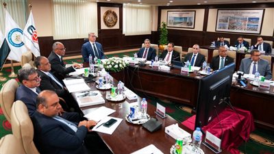 البترول: استثمارات القابضة للبتروكيماويات بقيمة 8.7 مليار جنيه.. ومشروعات استراتيجية تعزز التصدير