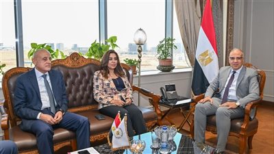 وزيرا الري والتنمية المحلية يبحثان مع محافظ الأقصر عددا من الأعمال المقترح تنفيذها | صور