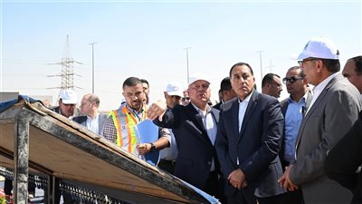 مدبولي: الأتوبيس الترددي نمط حضاري تسعى الدولة لتحقيقه.. وكل أتوبيسات المشروع تم إنتاجها محليا