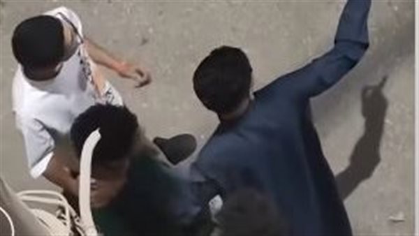 الأمن يفحص فيديو