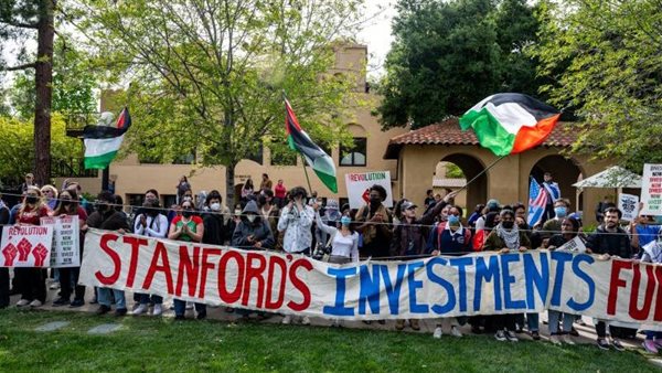 مظاهرات طلاب كاليفورنيا