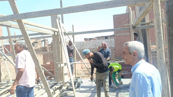 جانب من أعمال الإزالة