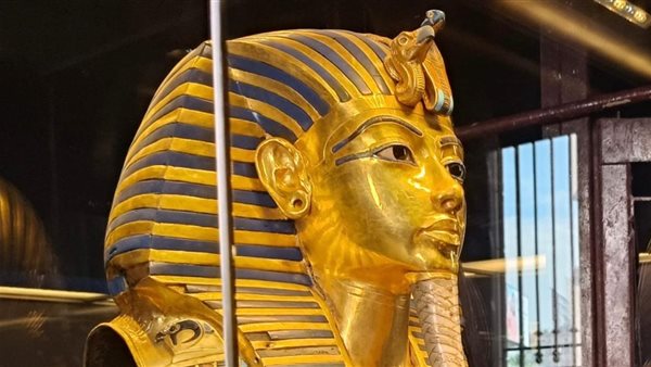 قناع الملك توت عنخ