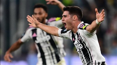 يوفنتوس يحقق فوزًا مستحقًا على الإنتر في الدوري الإيطالي 4-3