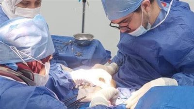 نجاح أول جراحة دقيقة لنقل العصب الزندي بمستشفى محلة مرحوم التخصصي
