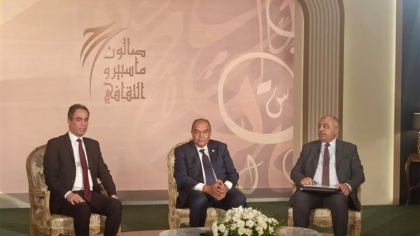 جانب من الندوة 