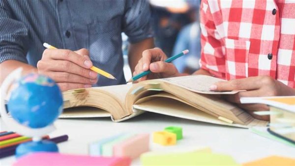 أداء الواجبات - تعبيرية