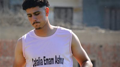 تفاصيل إهداء إمام عاشور ملابس تدريب لفريق السنبلاوين