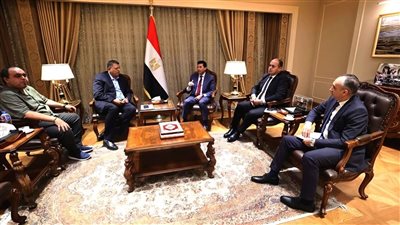 خلال اجتماعه مع رئيس الاتحاد.. وزير الرياضة يتابع استعدادات مونديال أندية اليد
