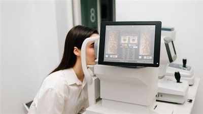 اختبارات العين الروتينية قد تكشف سرطان الدم مبكرًا | دراسة 