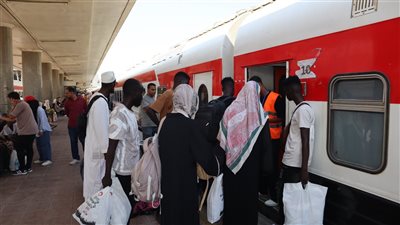 السكة الحديد تُسيّر الرحلة الـ16 لقطارات العودة الطوعية للأشقاء السودانيين إلى وطنهم
