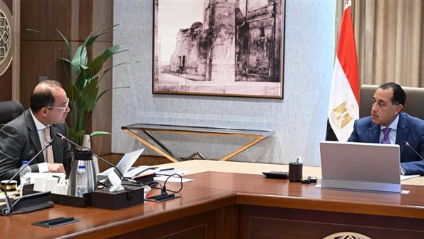 رئيس الوزراء ووزير