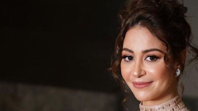 منح منة شلبي جائزة الإنجاز الإبداعي بالدورة الـ 8 لمهرجان الجونة السينمائي