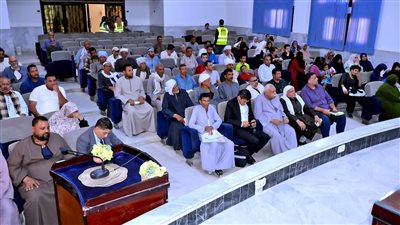 محافظ سوهاج يعقد اللقاء الجماهيري الأسبوعي للاستماع إلى شكاوى وطلبات المواطنين