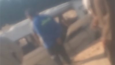 بينهم حالات خطيرة.. إصابة 6 أشخاص إثر حادث انقلاب سيارة ميكروباص على صحراوي قنا