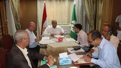 محافظ القليوبية يعقد اللقاء الجماهيري الأسبوعي لحل مشكلات المواطنين