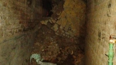 انهيار منزل قديم بالطوب اللبن دون وقوع إصابات في سوهاج