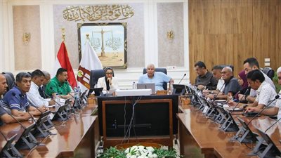 محافظ الوادي الجديد يتابع جاهزية المدارس لاستقبال العام الدراسي 