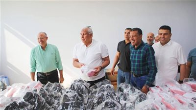 بالتعاون مع بيت الزكاة.. تدشين معرض المستلزمات المدرسية للعاملين بمجمع المصالح الحكومية في الوادي الجديد