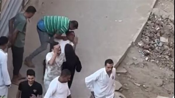 التعدي على شاب بالهرم