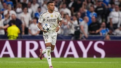 مبابي يكشف موقفه من حضور حفل الكرة الذهبية 