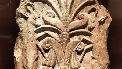 المتحف المصري بالتحرير يسلّط الضوء على نقش نادر لغزالين من عهد أمنحتب الثالث