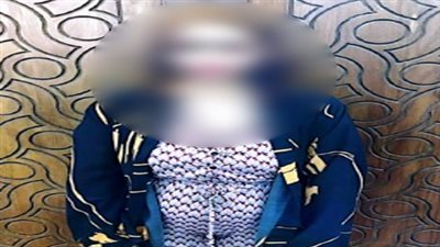 ضبط 5 سيدات بتهمة استخدام تطبيق هاتفي لإعلان ممارسة الدعارة بمقابل مادي