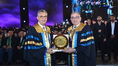 تكريم وزير التموين كأحد أبرز خريجي تجارة عين شمس في احتفالية مرور 75 عامًا على إنشاء الجامعة