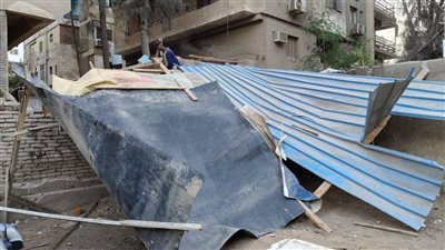 حي شرق مدينة نصر يزيل مخالفات بشارع أحمد حسني حفاظًا على المظهر الحضاري| صور