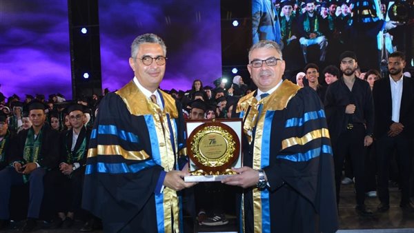 تكريم وزير التموين