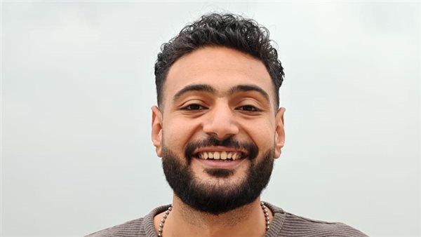 الفنان الشاب حسن