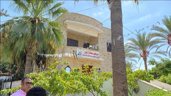 أحد المراكز المطبق