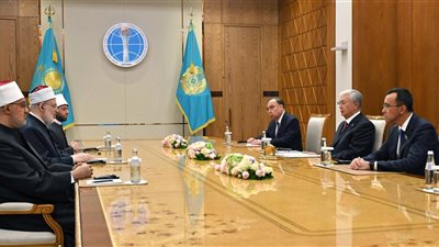 رئيس كازاخستان: شيخ الأزهر شخصية استثنائية.. والأزهر القلعة الإسلامية الأكبر حول العالم