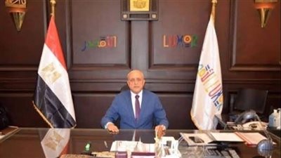 لمدة عامين.. محافظ الأقصر يعتمد قرار التعاقد من 299 معلمًا مساعدًا 