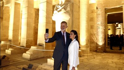 850 سائحًا يزينون سماء الأقصر بالبالون الطائر تزامنًا مع الزيارة الملكية الإسبانية